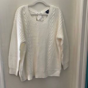 NWT cream drop shoulder cable heart sweater